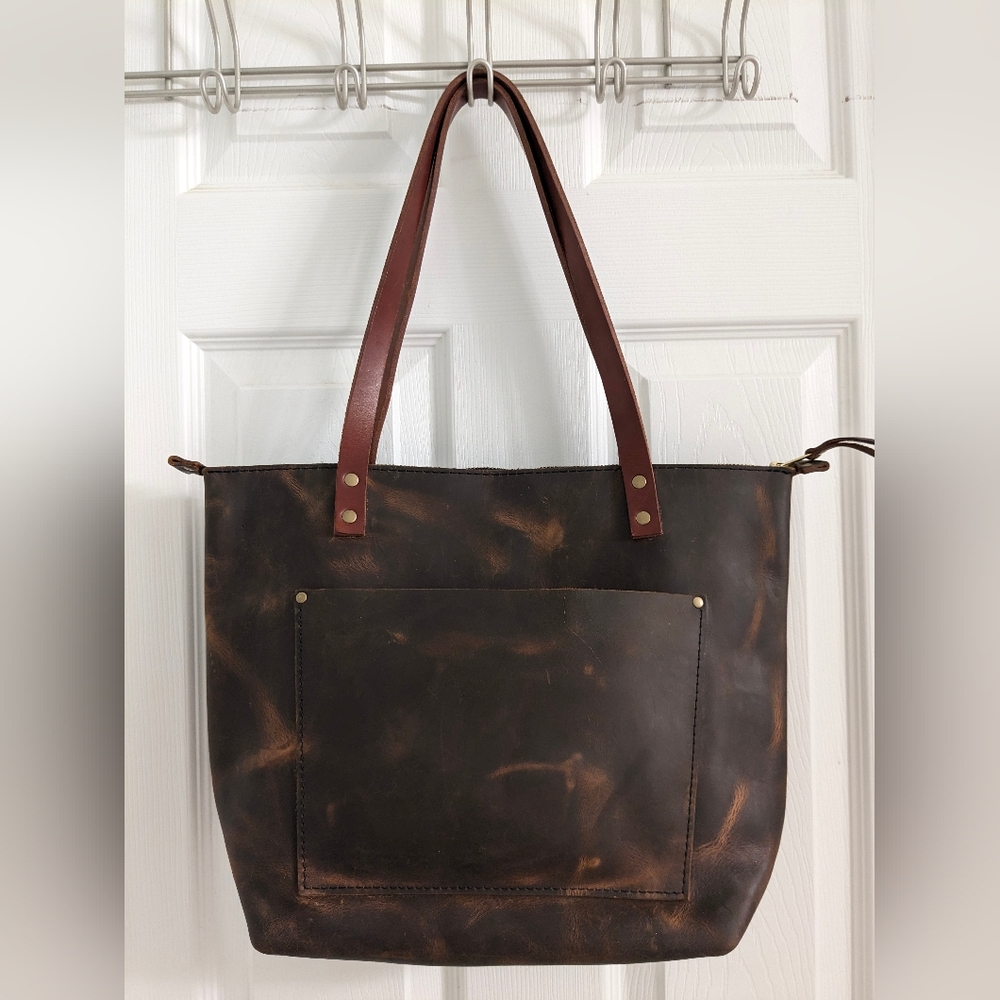 Portland Leather medium zip tote in Canyon with tan handles